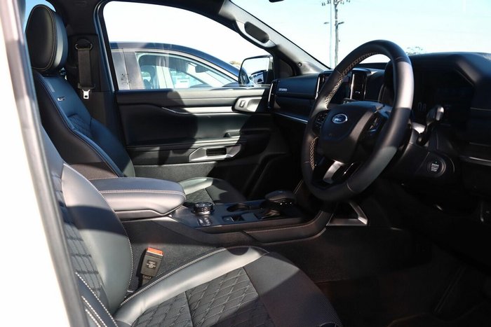 2024 Ford Everest Platinum