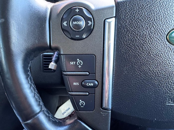 2010 Land Rover Discovery 4 TdV6 SE Series 4 MY10 4X4 Constant Alaska White