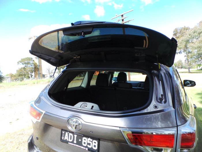 2015 Toyota Kluger Grande