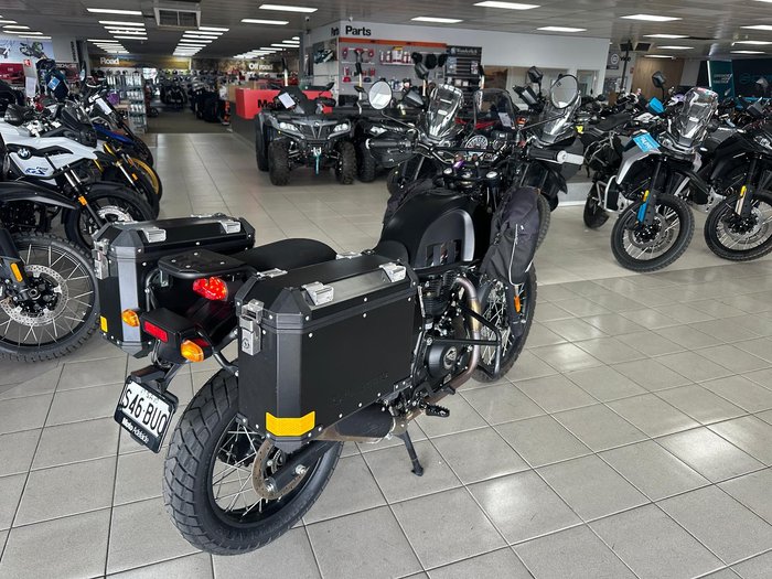 2021 Royal Enfield Himalayan E5 Premium Himalayan Black