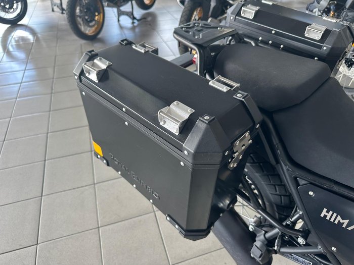 2021 Royal Enfield Himalayan E5 Premium Himalayan Black