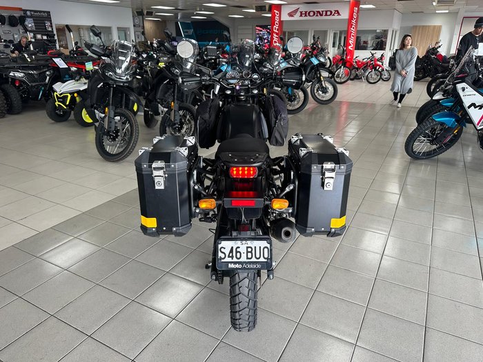 2021 Royal Enfield Himalayan E5 Premium Himalayan Black