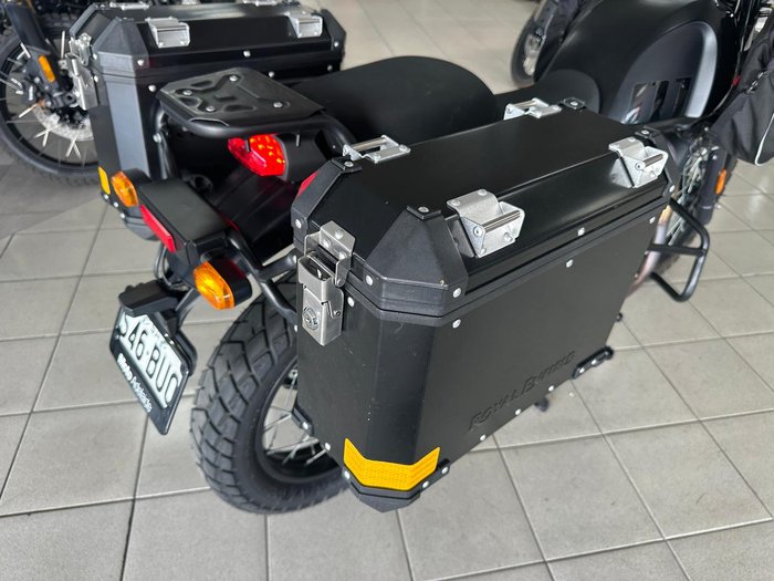 2021 Royal Enfield Himalayan E5 Premium Himalayan Black