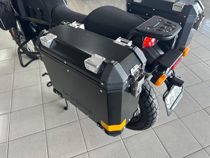 2021 Royal Enfield Himalayan E5 Premium Himalayan Black