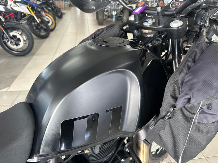 2021 Royal Enfield Himalayan E5 Premium Himalayan Black