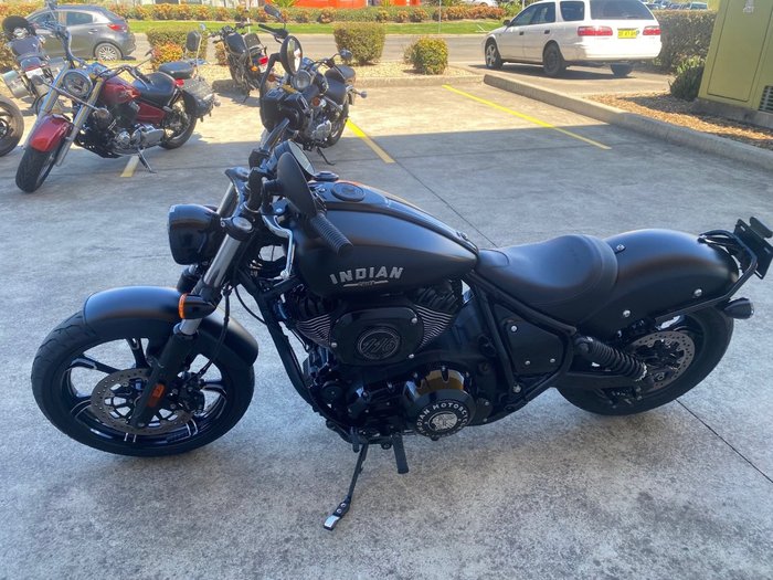 2022 Indian CHIEF DARK HORSE BLACK SMOKE