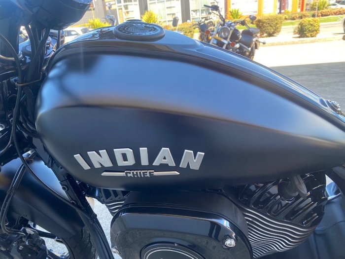 2022 Indian CHIEF DARK HORSE BLACK SMOKE