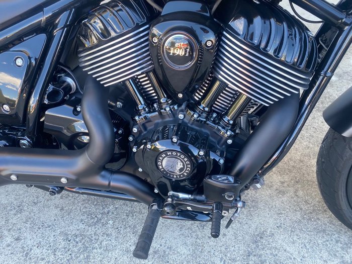 2022 Indian CHIEF DARK HORSE BLACK SMOKE