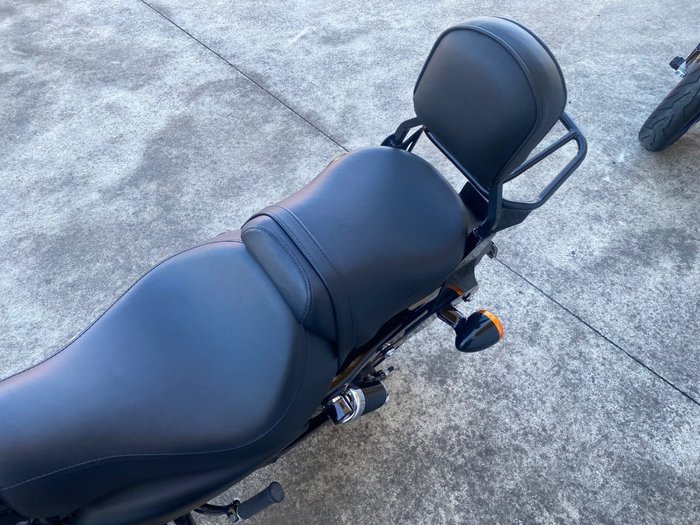 HARLEY-DAVIDSON 2010 HARLEY DAVIDSON 883CC XL883CC XLH SERIES BLACK