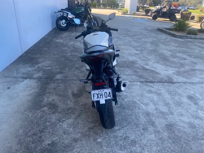 2024 Yamaha YZF-R3 White