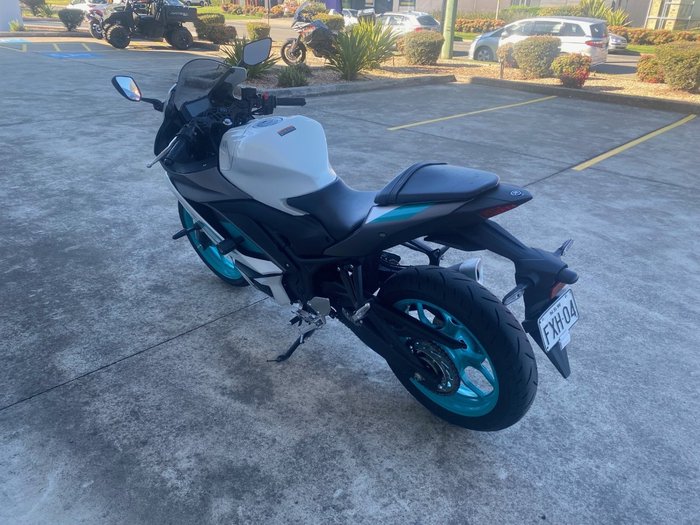 2024 Yamaha YZF-R3 White