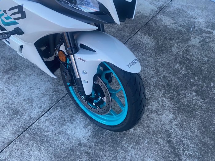 2024 Yamaha YZF-R3 White