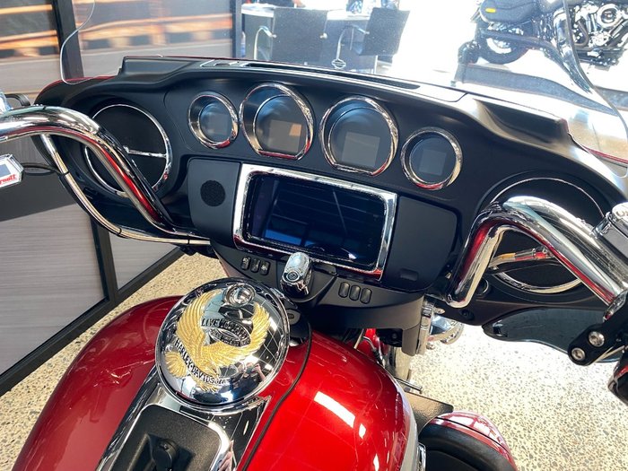 2019 Harley-davidson FLHTCUTG TRI GLIDE U/CLC (TT) RED