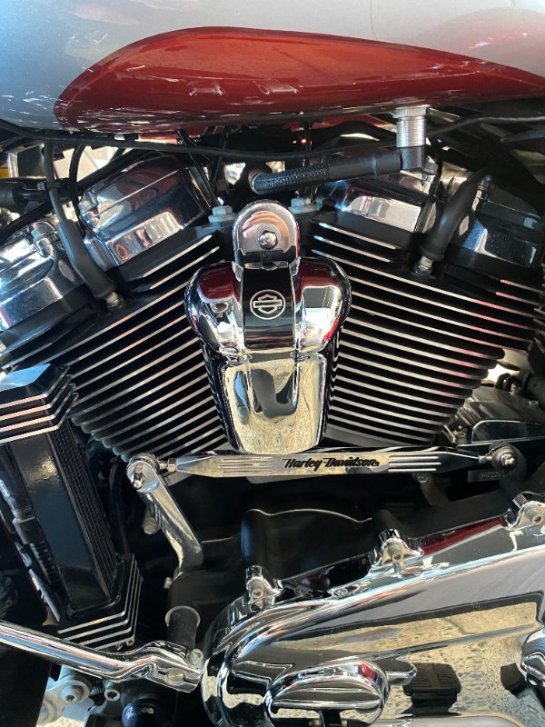 2019 Harley-davidson FLHTCUTG TRI GLIDE U/CLC (TT) RED