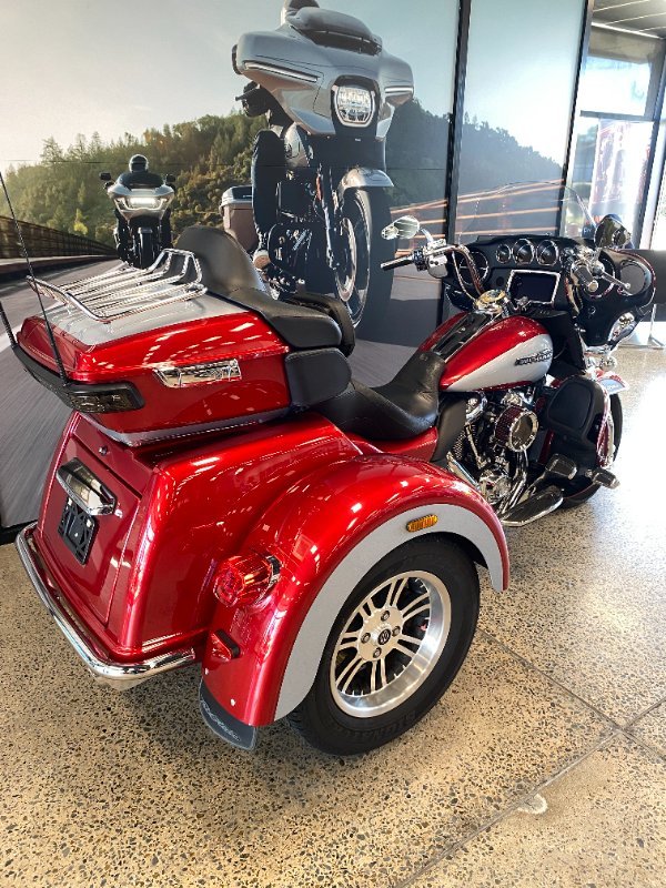 2019 Harley-davidson FLHTCUTG TRI GLIDE U/CLC (TT) RED