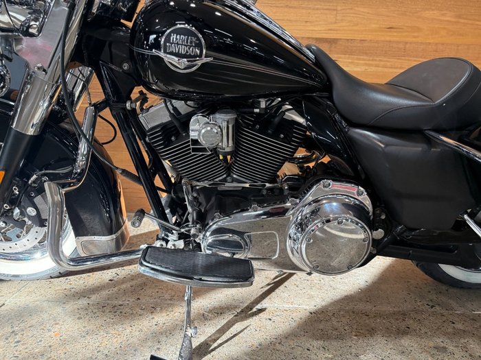 2009 Harley-davidson FLHR ROAD KING Black