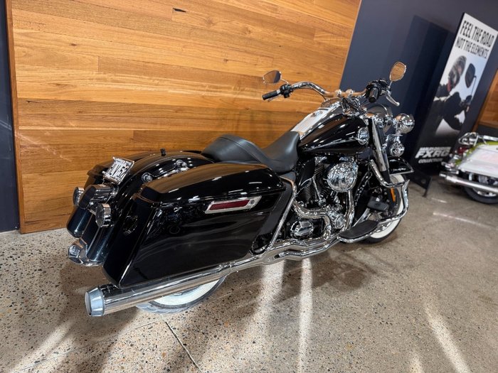 2009 Harley-davidson FLHR ROAD KING Black