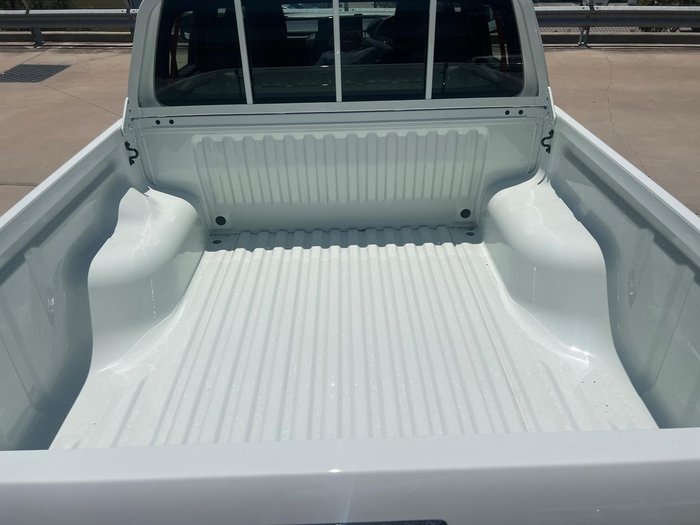 2025 Mitsubishi Triton GLX MV MY25 4X4 Dual Range White