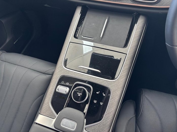 2025 Jaecoo J8 Track