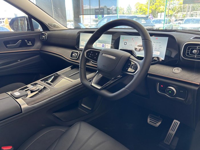 2025 Jaecoo J8 Track