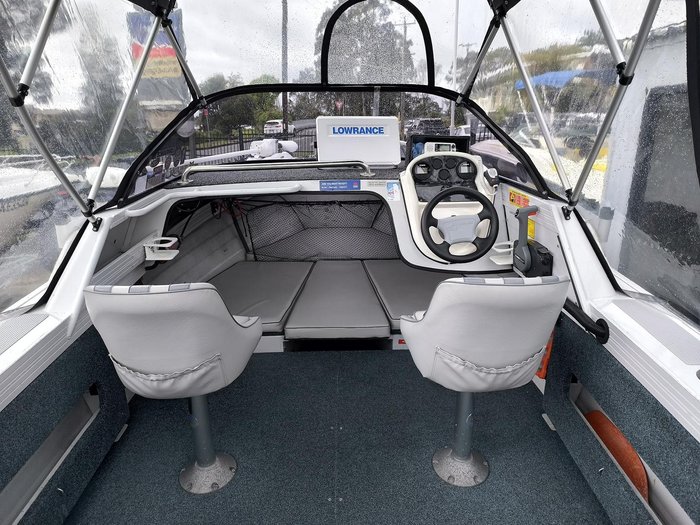 2001 QUINTREX 600 OCEAN SPORT