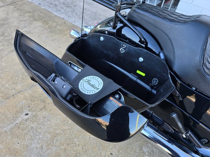 2021 INDIAN CHIEFTAIN LIMITED Black