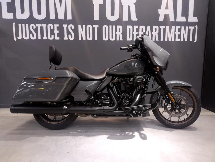 2022 Harley-Davidson Street Glide ST 117 (FLHXST) Touring