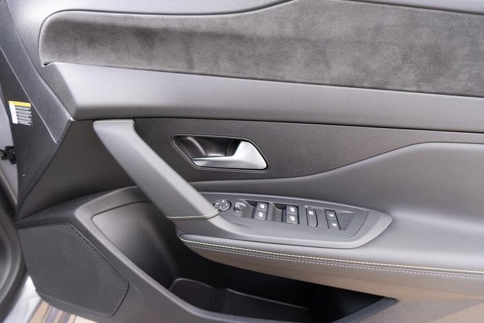 2025 Peugeot 308 GT Hybrid