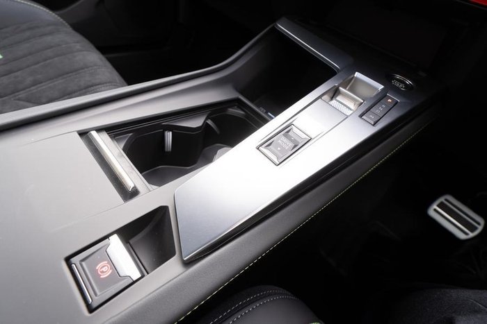 2025 Peugeot 308 GT Hybrid