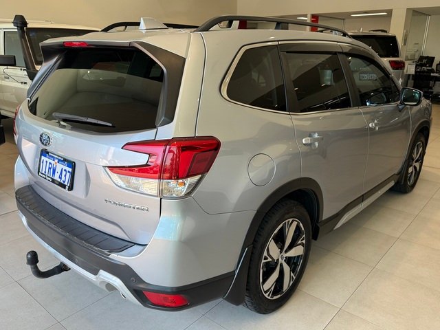 2018 SUBARU FORESTER
