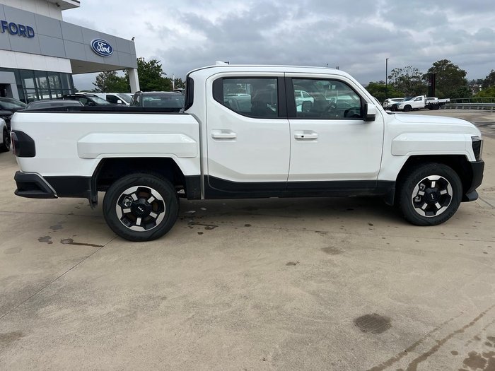 2025 Kia Tasman SX+ TK MY26 4X4 Dual Range Clear White