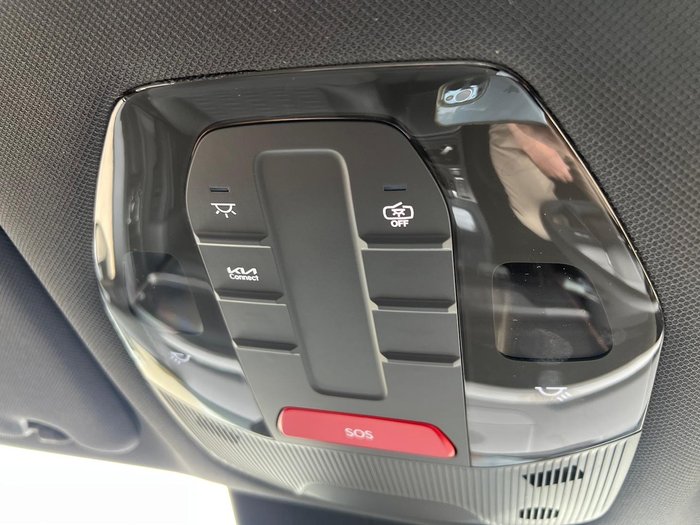 2025 Kia Tasman SX+ TK MY26 4X4 Dual Range Clear White