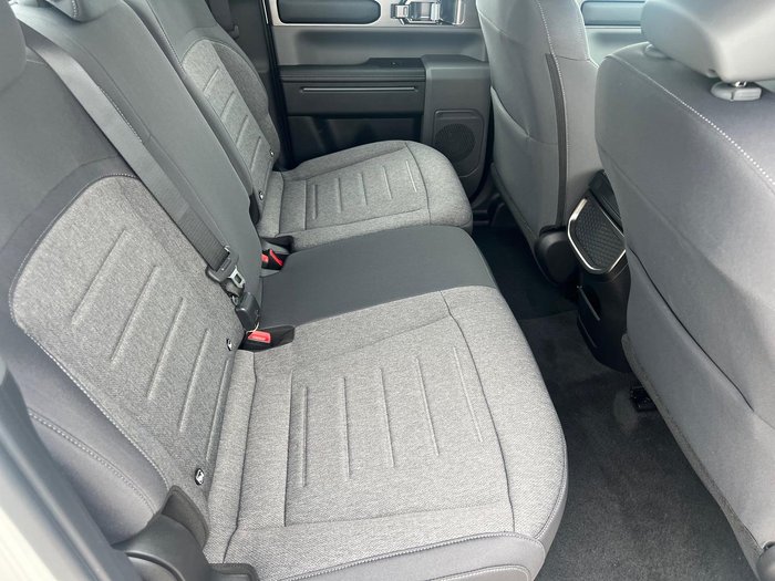 2025 Kia Tasman SX TK MY26 4X4 Dual Range Clear White