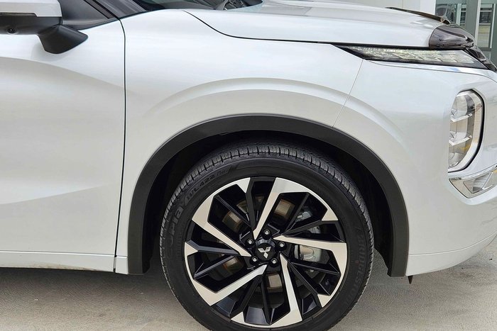 2021 Mitsubishi Outlander Exceed Tourer