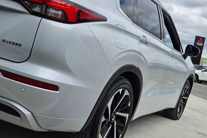 2021 Mitsubishi Outlander Exceed Tourer