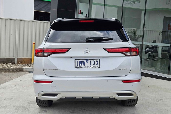 2021 Mitsubishi Outlander Exceed Tourer