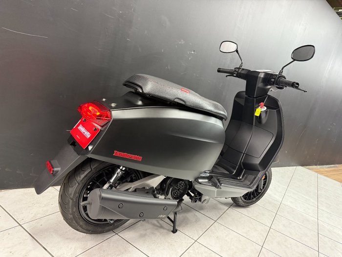 2023 Lambretta V 200 SPECIAL Black