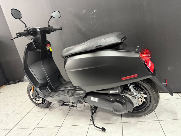 2023 Lambretta V 200 SPECIAL Black
