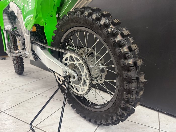 2025 Kawasaki 2025 Kawasaki KX252 MOTOCROSS Green