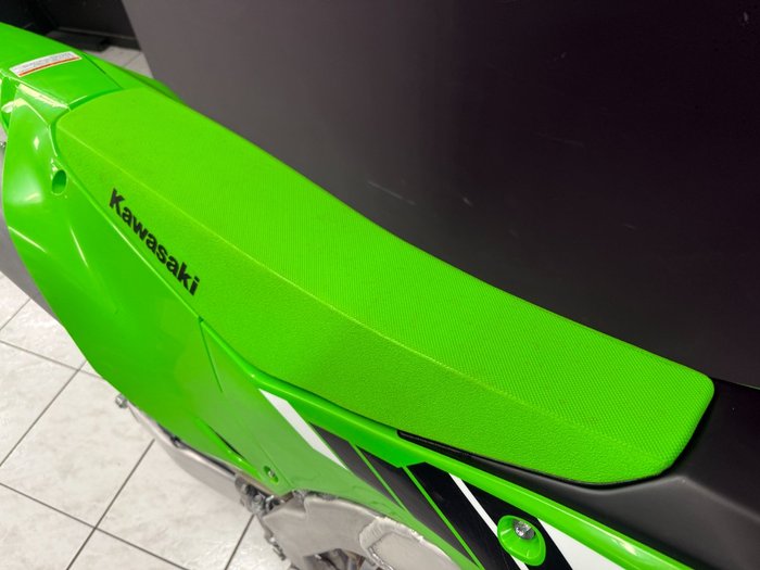 2025 Kawasaki 2025 Kawasaki KX252 MOTOCROSS Green