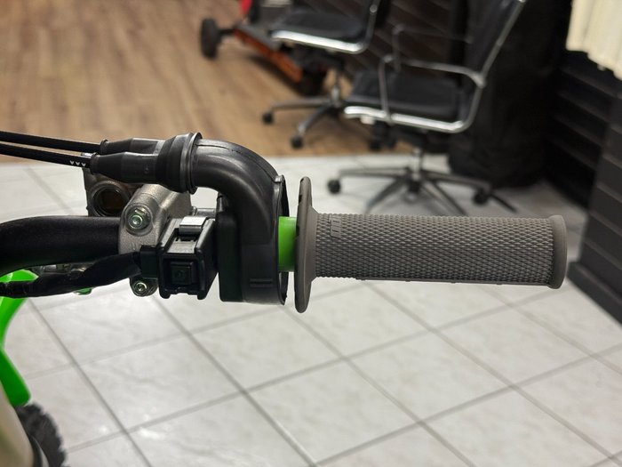 2025 Kawasaki 2025 Kawasaki KX252 MOTOCROSS Green