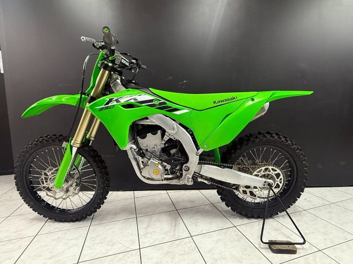 2025 Kawasaki 2025 Kawasaki KX252 MOTOCROSS Green
