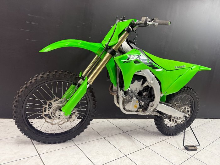 2025 Kawasaki 2025 Kawasaki KX252 MOTOCROSS Green