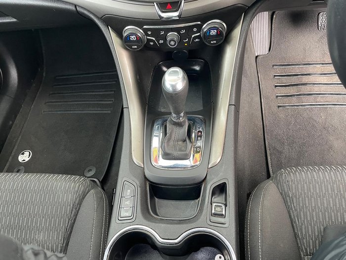 2016 Holden Commodore Evoke VF Series II MY16 Heron White