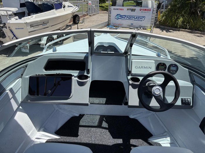 2026 QUINTREX 430 Fishabout