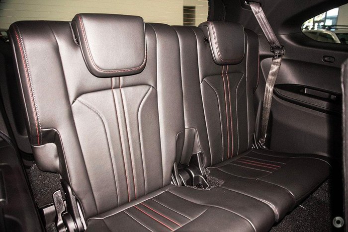 2025 Isuzu MU-X X-TERRAIN MY25 4X4 Dual Range Mercury Silver