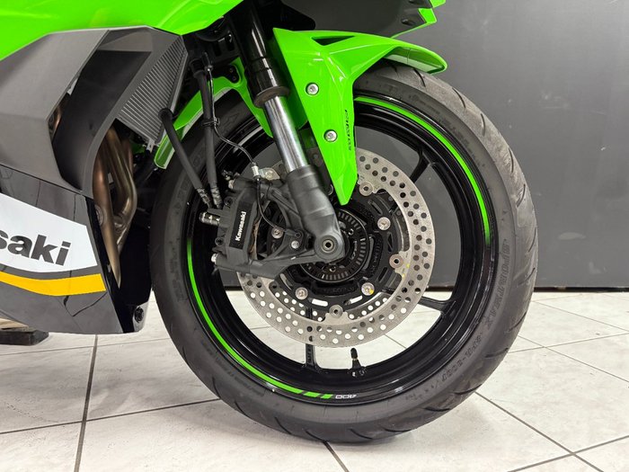 2025 Kawasaki 2025 Kawasaki 400CC Ninja ZX-4RR Green