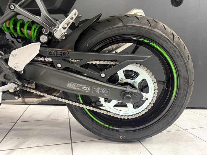 2025 Kawasaki 2025 Kawasaki 400CC Ninja ZX-4RR Green