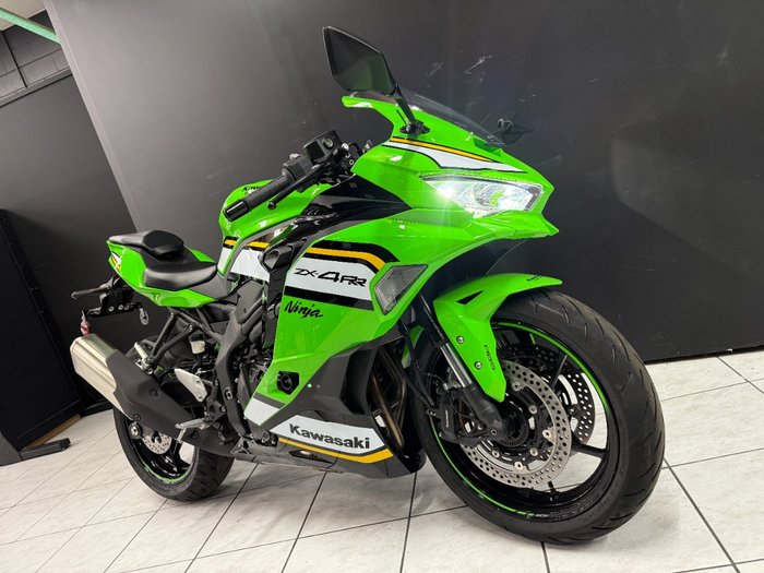 2025 Kawasaki 2025 Kawasaki 400CC Ninja ZX-4RR Green