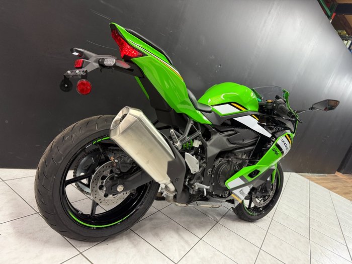 2025 Kawasaki 2025 Kawasaki 400CC Ninja ZX-4RR Green